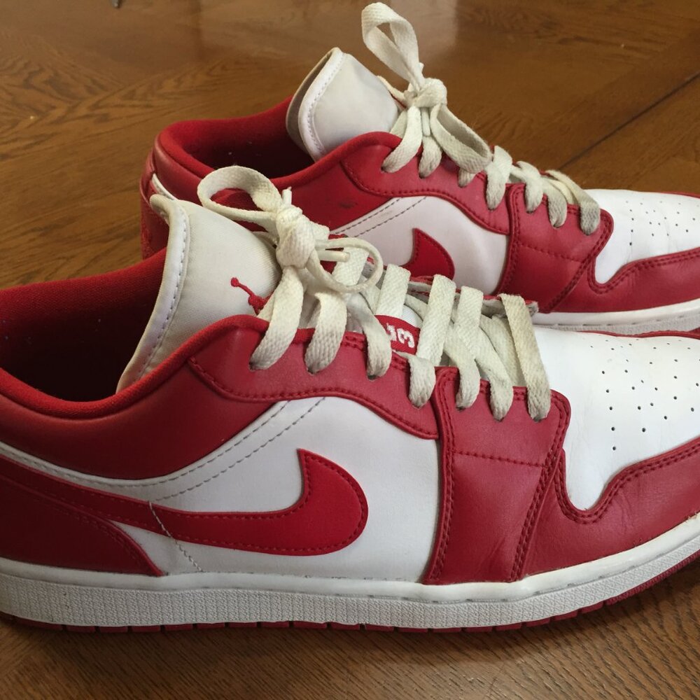 Jordan 1 low Red size 12